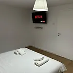 Appartement Damian Confort Zone - Free Parking - Self Check-in Timişoara