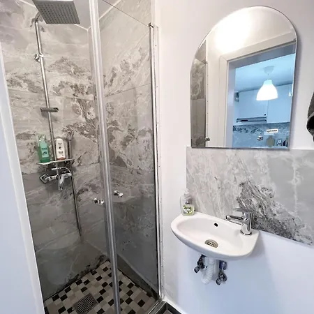 Damian Confort Zone - Free Parking - Self Check-in