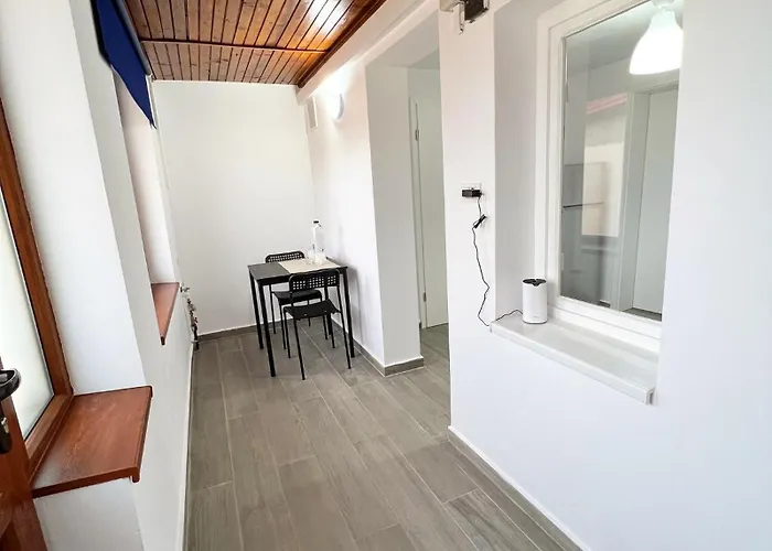 Damian Confort Zone - Free Parking - Self Check-in *