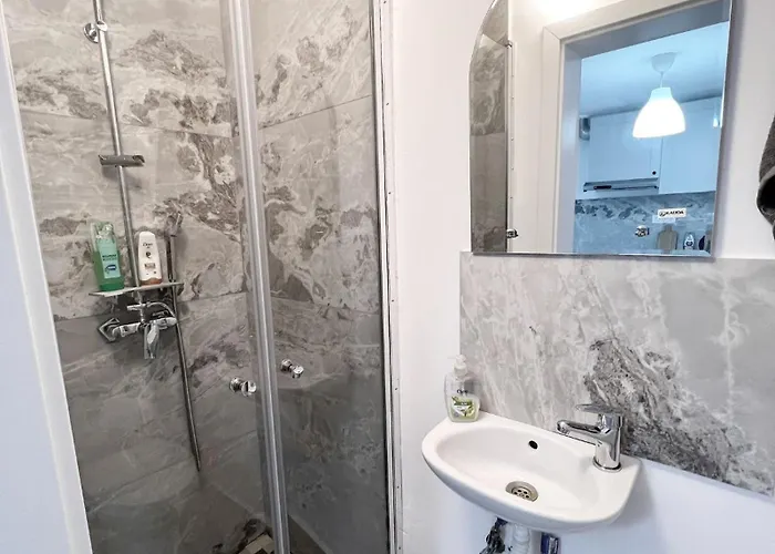 Damian Confort Zone - Free Parking - Self Check-in