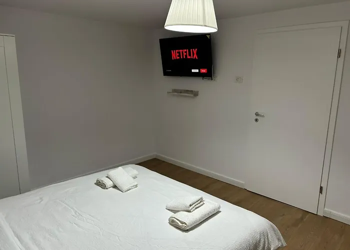 アパート Damian Confort Zone - Free Parking - Self Check-in ティミショアラ